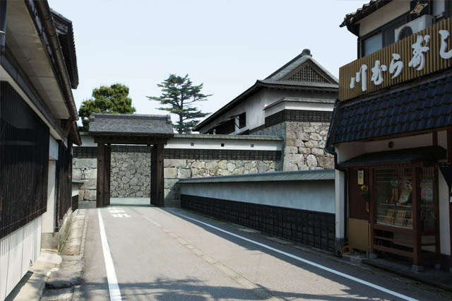 村上城・大手門の復元3DCG合成写真