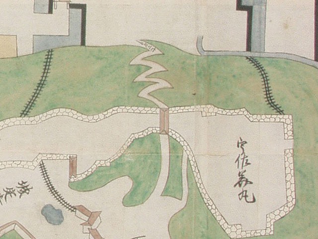 村上城「元和～寛永の城絵図に描かれた竪堀もしくは柵列